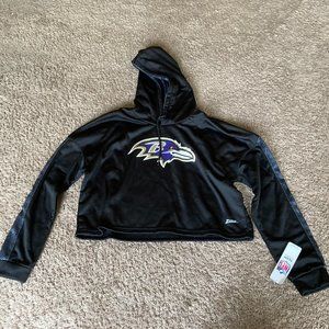 Baltimore Ravens Womens Black Crop Top Hoodie W/ Tonal Viper Print Detail